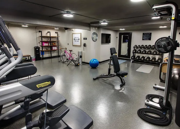Moxy Phoenix Tempe/asu Area 3*
