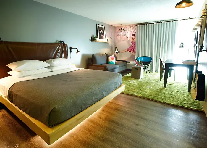 Hotel Moxy Phoenix Tempe/asu Area 3*