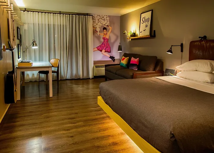 Hotel Moxy Phoenix Tempe/asu Area 3*