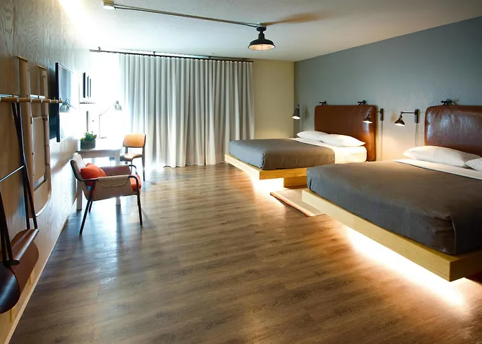 Moxy Phoenix Tempe/asu Area 3* Tempe
