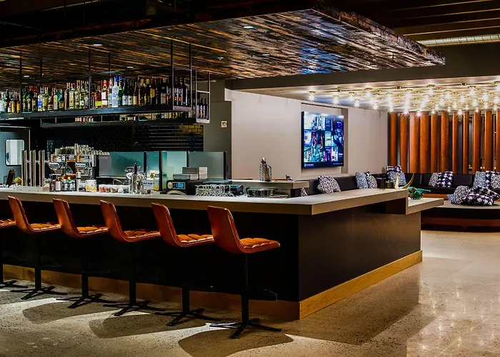 Moxy Phoenix Tempe/asu Area Hotel