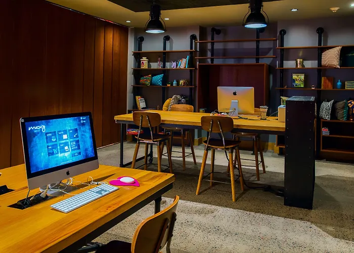 Hotel Moxy Phoenix Tempe/asu Area