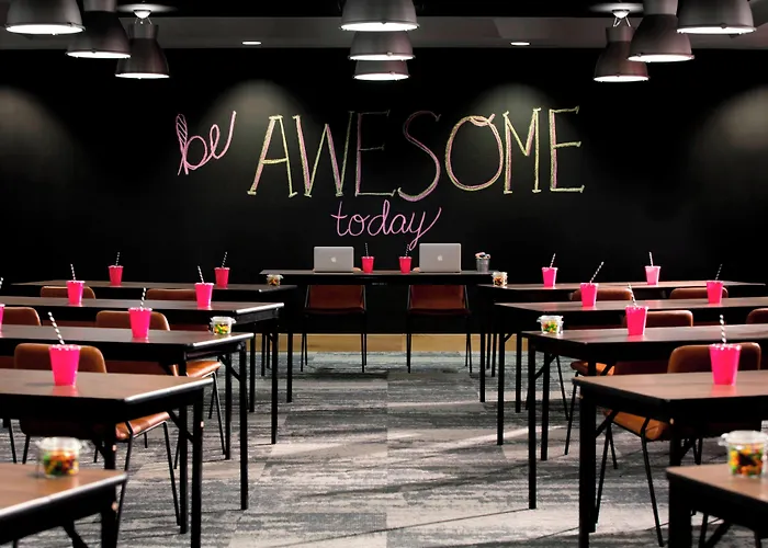 Hotel Moxy Phoenix Tempe/asu Area