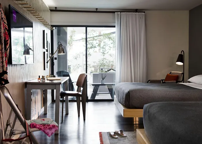 Moxy Phoenix Tempe/asu Area 3*