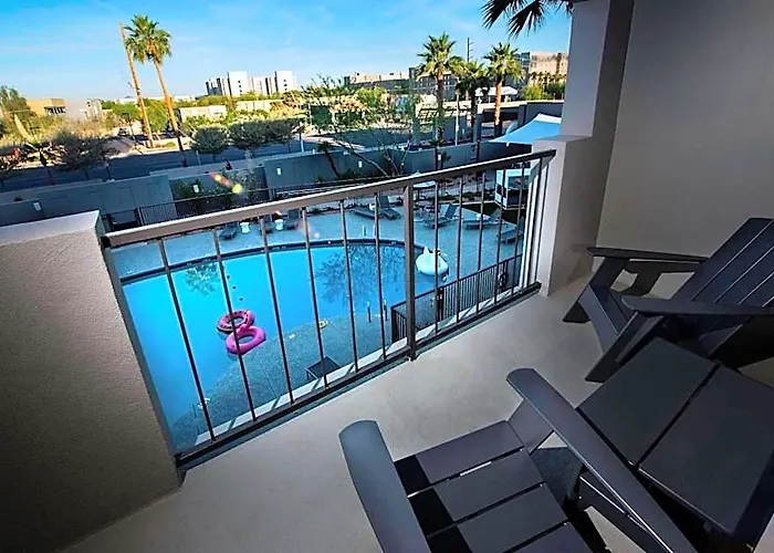 Moxy Phoenix Tempe/asu Area 3* Tempe