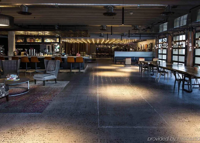 Moxy Phoenix Tempe/asu Area 3* Tempe